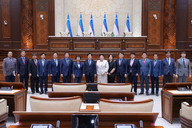 Senatda Koreya Respublikasi delegatsiyasi bilan uchrashuv o‘tkazildi
