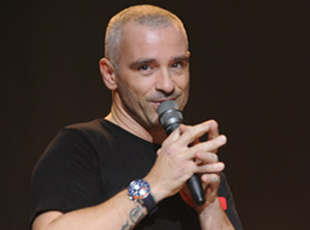 Eros Ramazzotti plays charity concert in support of breast cancer patients