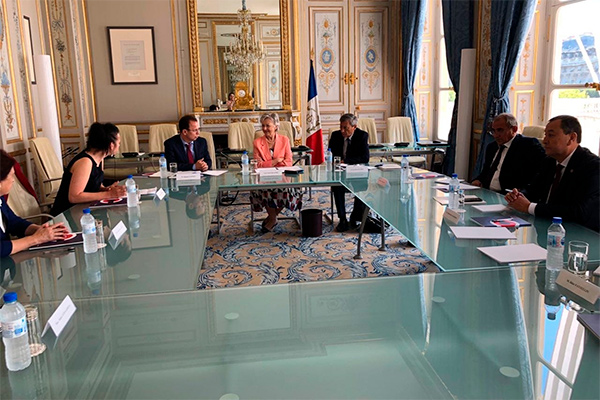 Delegation of the Constitutional Court of Uzbekistan visits France