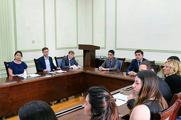 Mininnovation hosts meeting with students of Columbia University