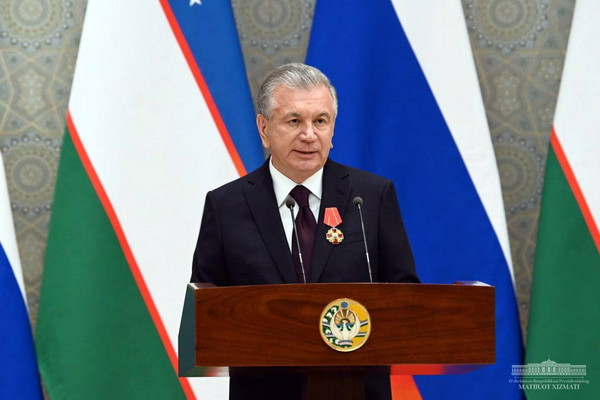President of Uzbekistan is awarded Russian Order