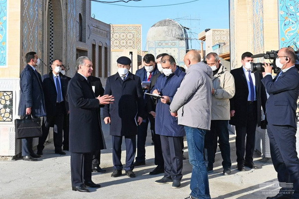 President gets acquainted with the construction of a tourism center