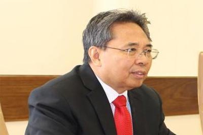 Uzbek FM receives new Indonesian envoy