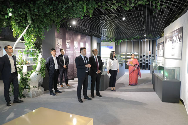 Бангладеш элчиси “Tashkent Pharma Park”га ташриф буюрди, сармоя киритишга қизиқиш билдирди
