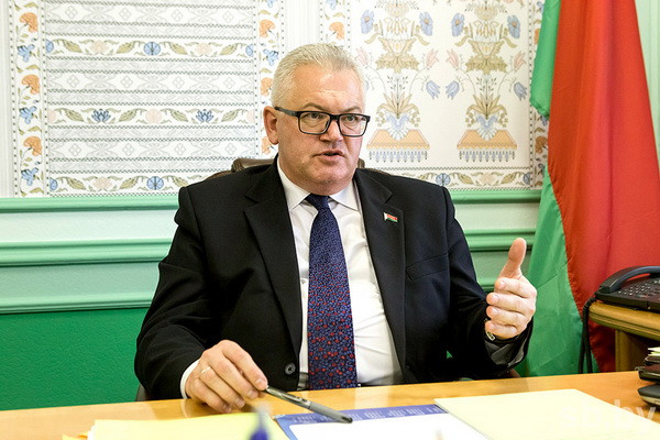Ministers of Uzbekistan and Belarus discuss a joint student education program