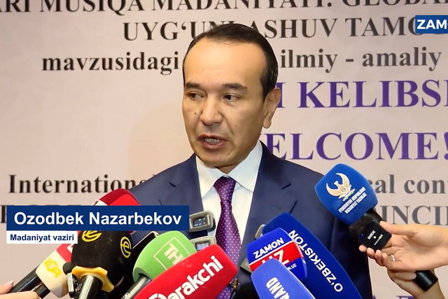 Маданият вазири Озодбек Назарбеков яна рекламада кўринди