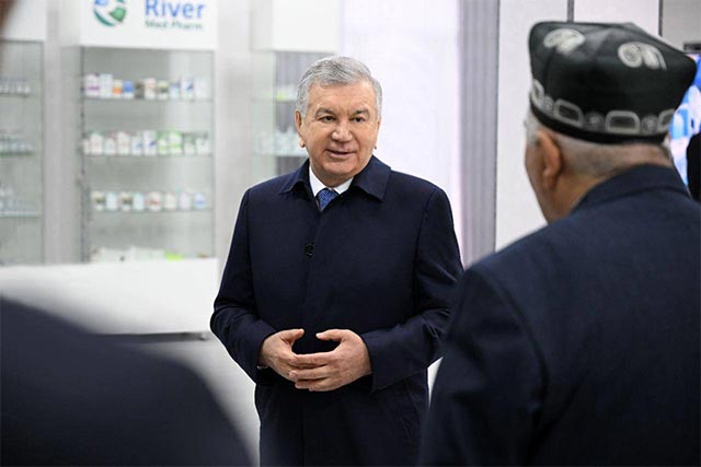 Президент начал свою поездку в Сырдарью