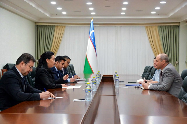 Tashqi ishlar vazirligida Isroilning O‘zbekistondagi elchisi bilan uchrashuv bo‘lib o‘tdi