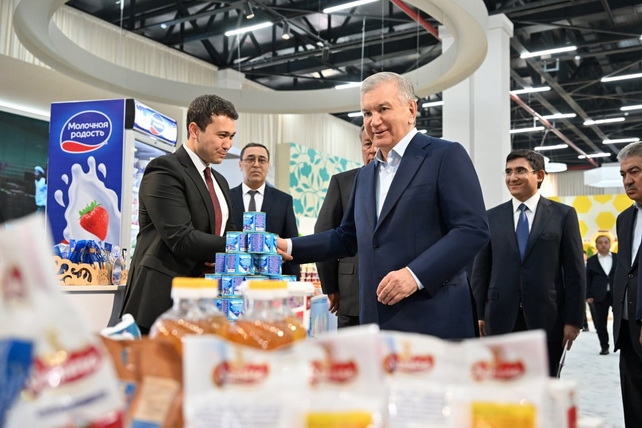 Hududiy sanoat yarmarkasi o‘zaro savdo va hamkorlik maydoniga aylandi