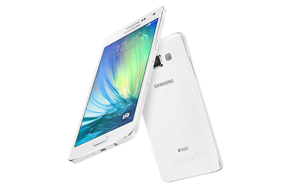 Samsung Electronics presents new models of smartphones GALAXY A5 and GALAXY A3