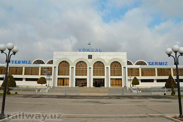 Termez railway station undergoes renovation