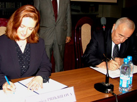 Uzbek university, Microsoft sign agreement on cooperation in education sphere