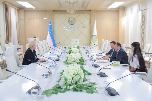 Oʻzbekiston adliya vaziri oʻrinbosari OECD vakili bilan huquqiy sohadagi innovatsiyalarni muhokama qilish uchun uchrashdi