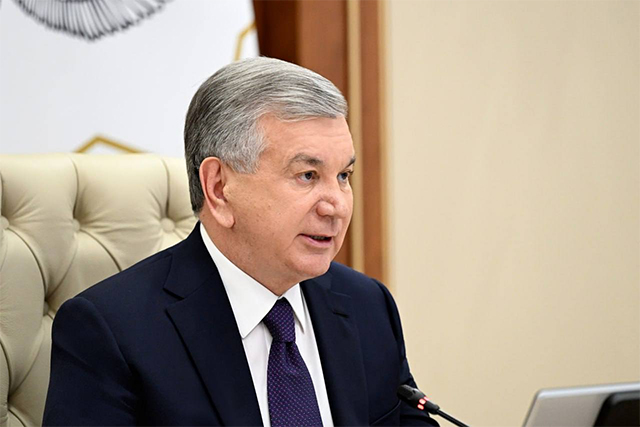 Мирзиёев поздравил Синдарова с победой на Турнире претендентов