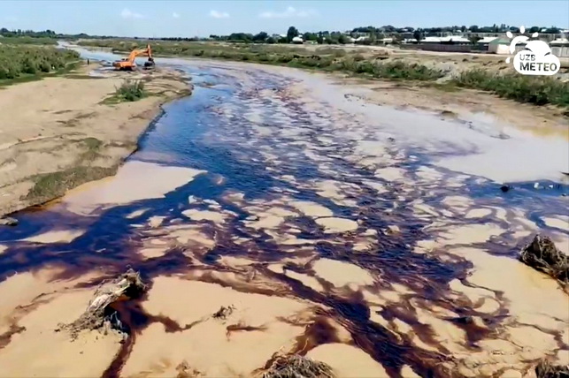 Oil Spill Reported in Surkhandarya After Flooding