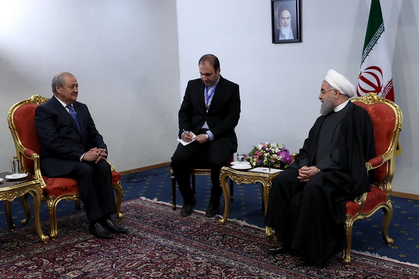 Uzbek FM holds meeting with Iranian President