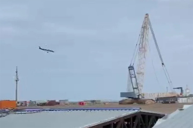 Оқтоуда Azerbaijan Airlines авиакомпаниясининг самолёти ҳалокатга учради