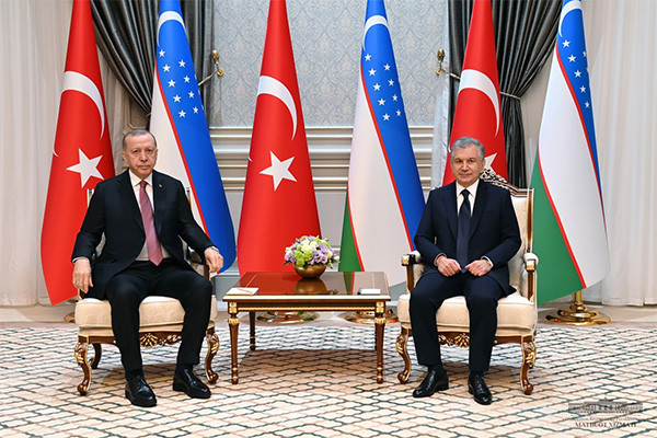 Presidents of Uzbekistan and Turkey hold face-to-face talks