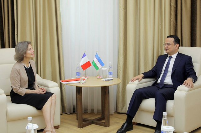 Laziz Qudratov O‘zbekistondagi diplomatik missiyasini yakunlayotgan Fransiya elchisi bilan uchrashdi