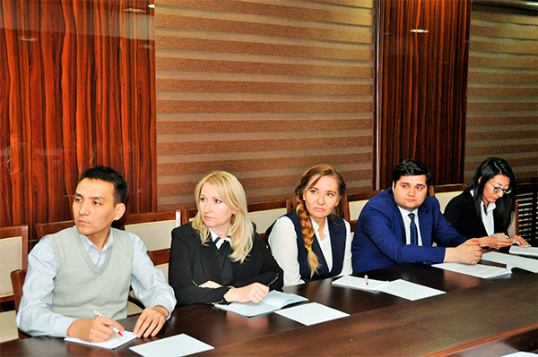 Issues of improving the teaching of English in schools of Uzbekistan discussed at Public Education Ministry