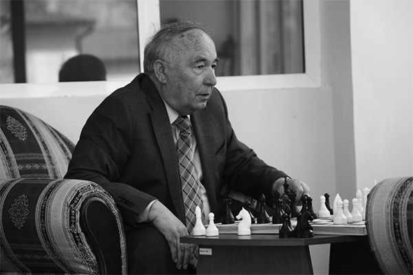 Таниқли шоир, Ўзбекистон Қаҳрамони Эркин Воҳидов оламдан ўтди