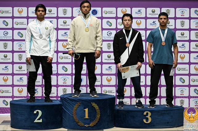 O‘zbekiston chempionatida eng yaxshi kurashchilar aniqlandi