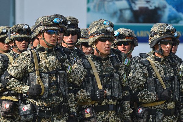 Uzbekistan and Tajikistan hold joint border exercises