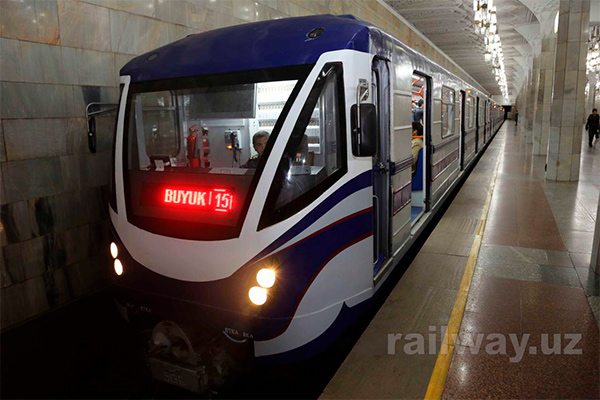 Tashkent Metro Denies Rumors of Child Being Pushed Out of Train