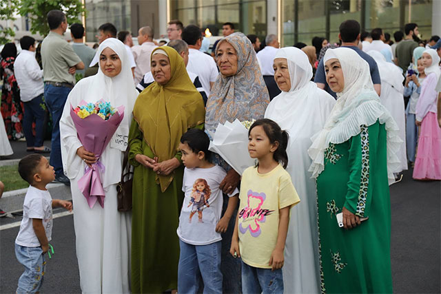 Haj ziyoratini ado etgan ilk yurtdoshlarimiz Toshkentga qaytishdi