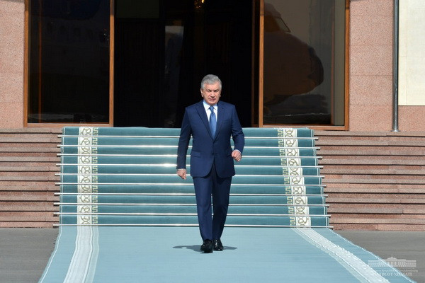 Президент Самарқандга жўнаб кетди