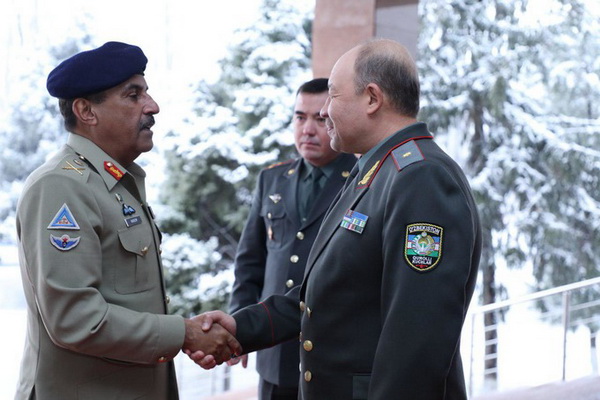 Uzbek Defense Minister meets with the US military delegation