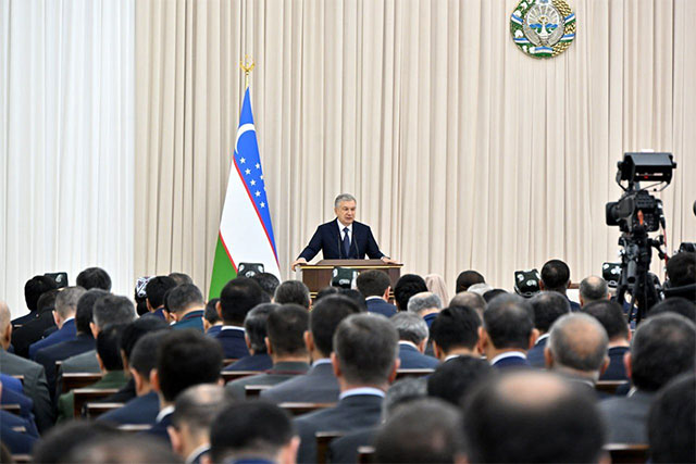 Andijon taraqqiyoti diqqat markazida: Prezident viloyatning ustuvor vazifalari bo‘yicha yig‘ilish o‘tkazdi
