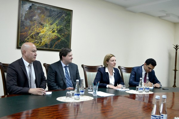 Microsoft delegation holds talks at Ministry of Information and Communications