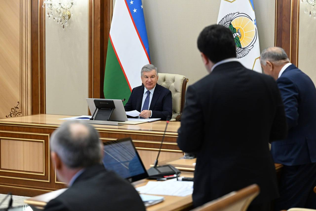 Президенту Узбекистана доложили о развитии нефтегазовой отрасли