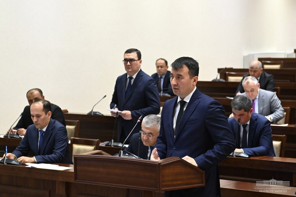 Shavkat Mirziyoyev chairs a meeting on the implementation of agriculture projects