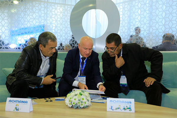Uzbekistan and Russia sign documents for US$27 billion