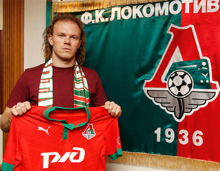 Liverpool, Verder express interest in Uzbek defender
