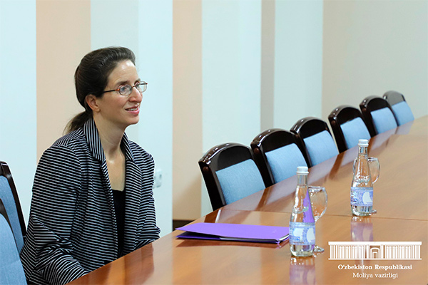 Williams College delegation visits Uzbekistan