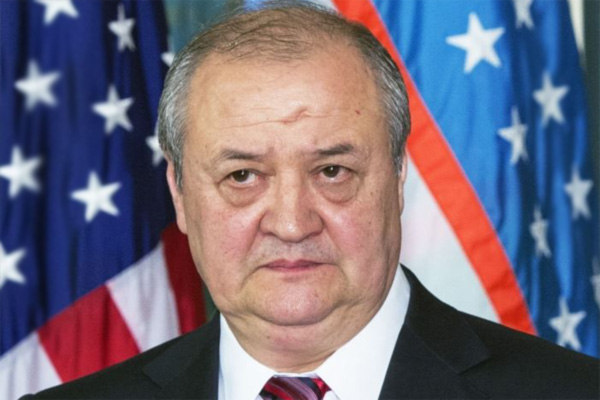 Abdulaziz Komilov Turkmanistonning “Faxriy xalq oqsoqoli” unvoni bilan taqdirlandi