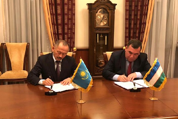 Uzbekistan and Kazakhstan sign a protocol on accelerated passage of trains
