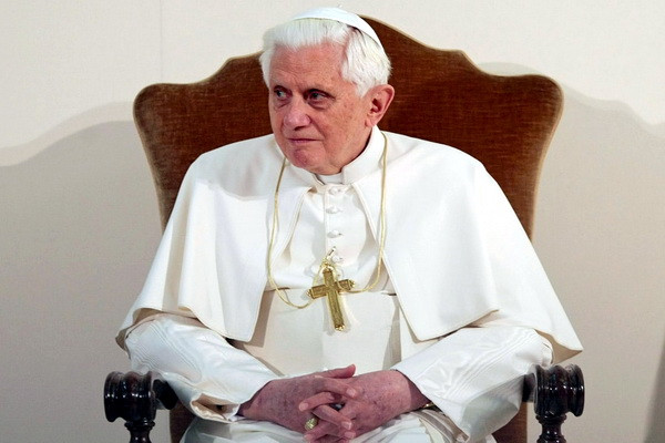 Pope Benedict XVI dies at the age of 95
