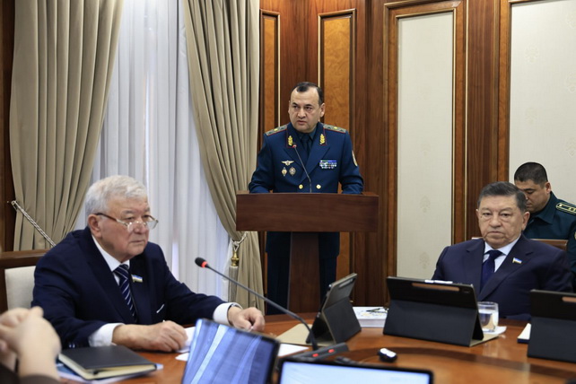 В Сенате рассмотрели меры по предупреждению преступности в Узбекистане