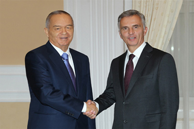 Islam Karimov and Didier Burkhalter hold talks in Tashkent