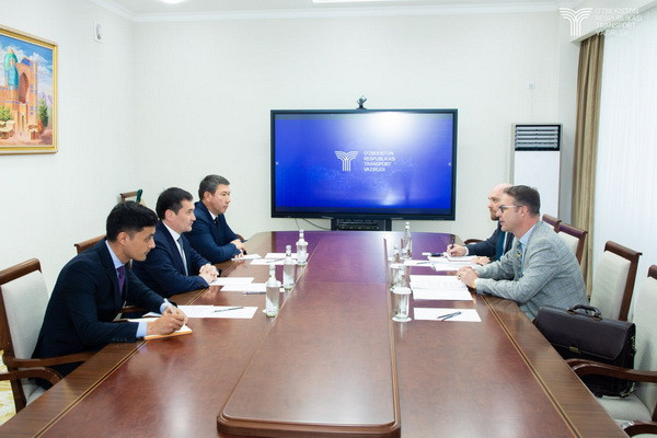 Minister of Transport meets with the Ambassador of Lithuania