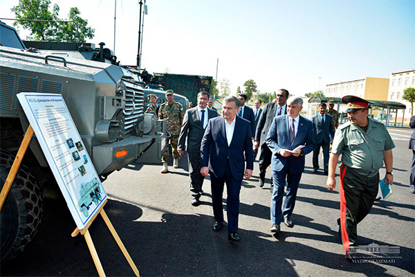 Shavkat Mirziyoyev visited a military unit in Tashkent