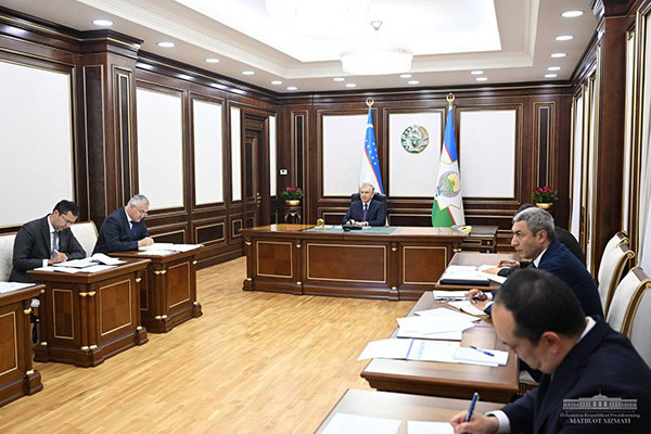 Investment activities of banks and their contribution to ensuring employment of the population are considered