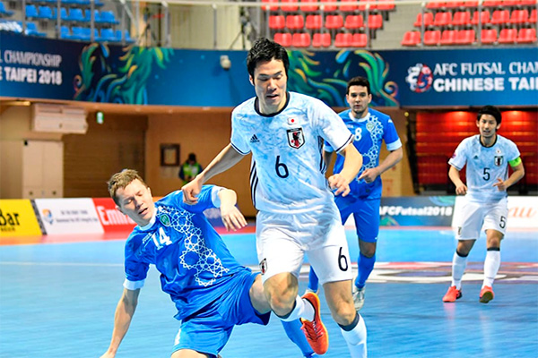 Uzbekistan loses to Japan with score 2-4