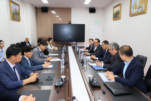 Ferghana and SeoulTech Strengthen Partnership in IT, Artificial Intelligence, and Applied Sciences