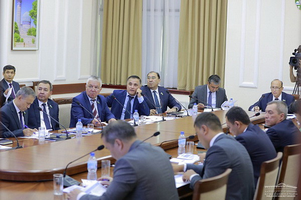 Legislative requirements preventing refinancing to be canceled in Uzbekistan