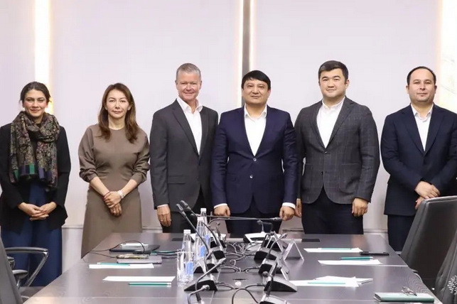 Uzbekistan Explores Efekta Platform for English Learning